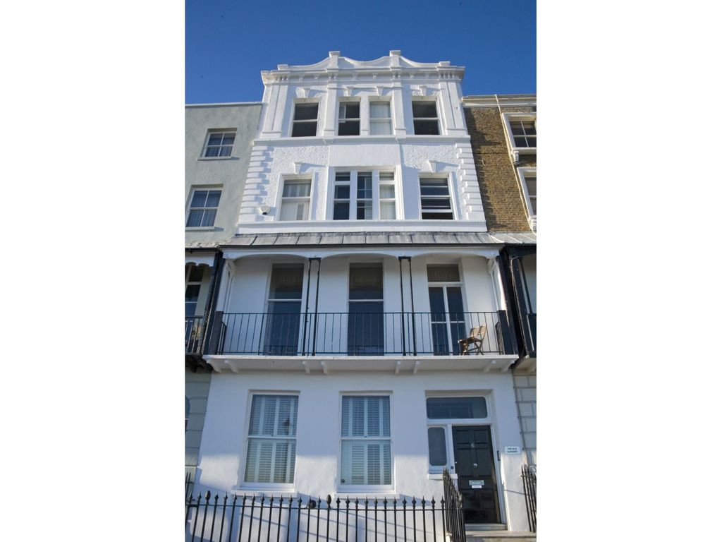 9 bed terraced house for sale in Nelson Crescent, Ramsgate CT11 Zoopla