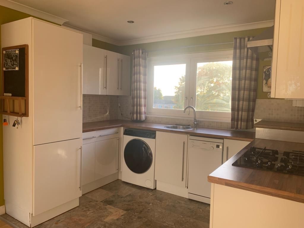 2 bed flat to rent in Westerham Walk, London RG2 Zoopla