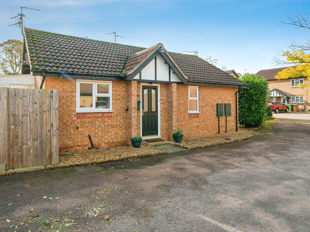 2 bed detached bungalow for sale in Mansfield Court, Peterborough PE1