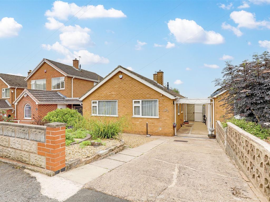 2 bed detached bungalow for sale in Catriona Crescent, Arnold