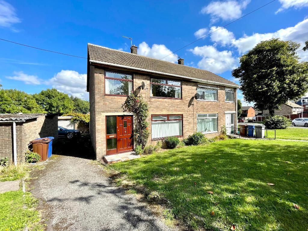 3 bed semidetached house for sale in Silkstone View, Hoyland, Barnsley