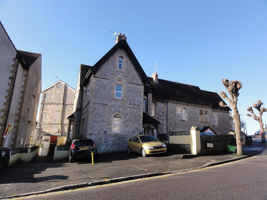 1 bed flat to rent in Victoria Quadrant, WestonSuperMare BS23, £650