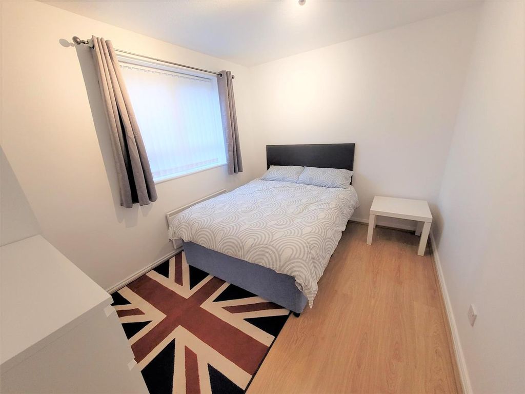 Princes Gardens, City Centre L3  