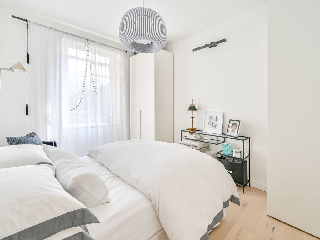 Essendine Road, Maida Vale, London W9  