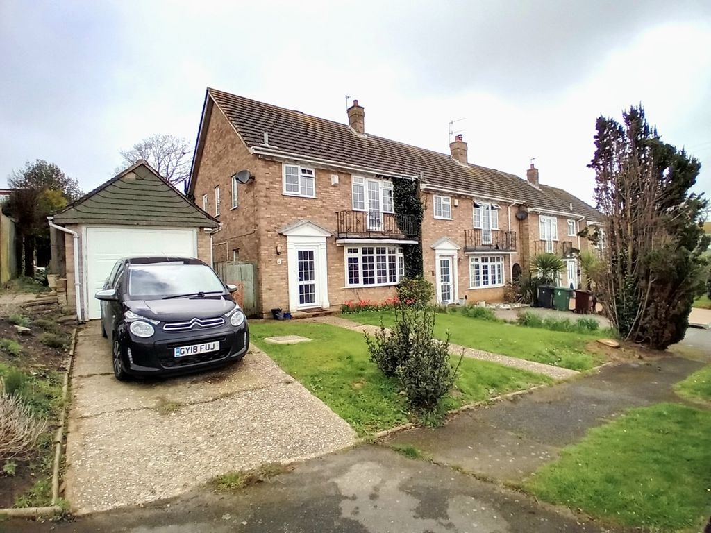 3 bed end terrace house for sale in Riders Bolt, Bexhill On Sea TN39, £