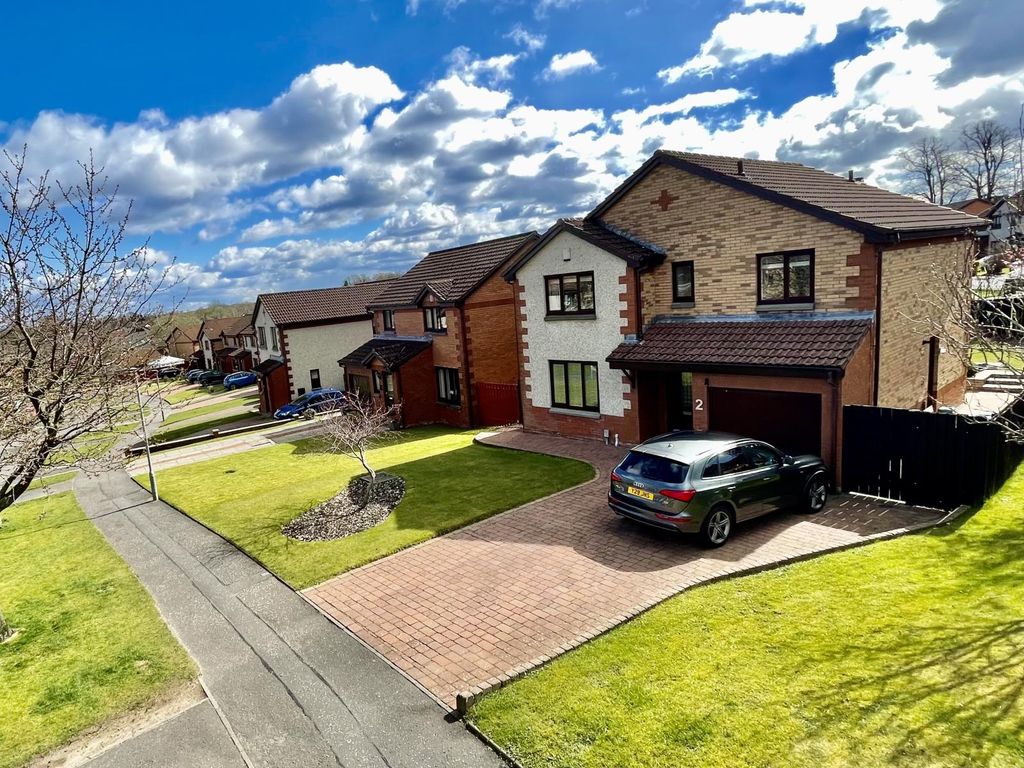 4 bed property for sale in Parkvale Crescent, Erskine PA8 Zoopla