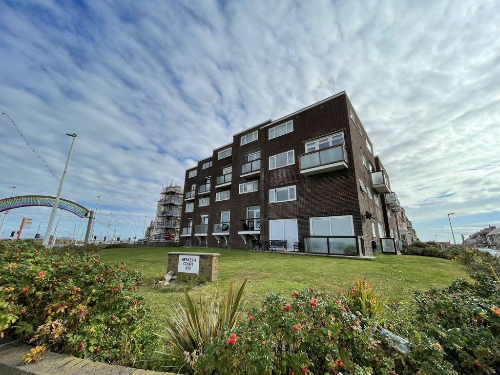 2 bed flat for sale in Hesketh Court, Bispham FY2 Zoopla
