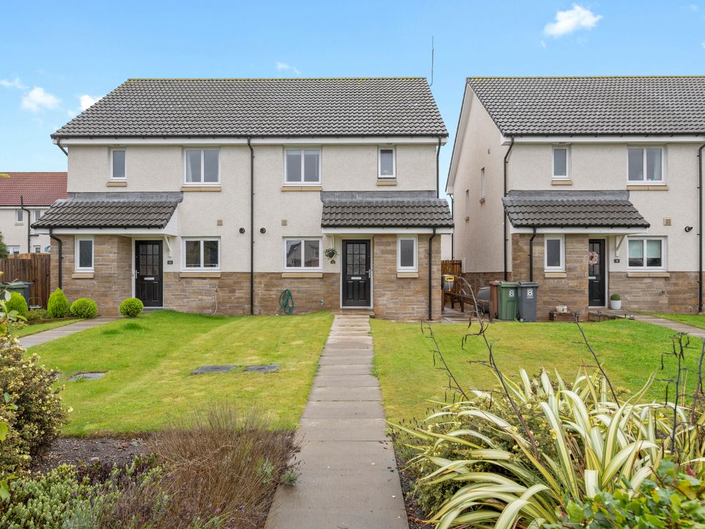 3 bed semidetached house for sale in Housefield Drive, Kirkliston EH29