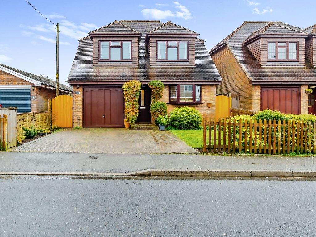 3 bed detached house for sale in Aperfield Road, Biggin Hill, Westerham