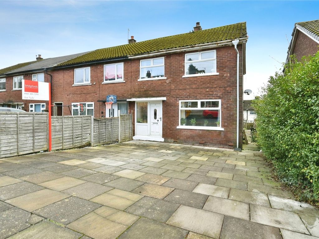 3 bed semidetached house for sale in Church Road, Hollingworth, Hyde