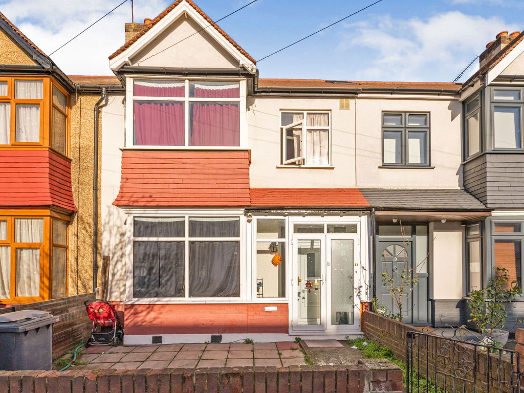 New Road, London N22  