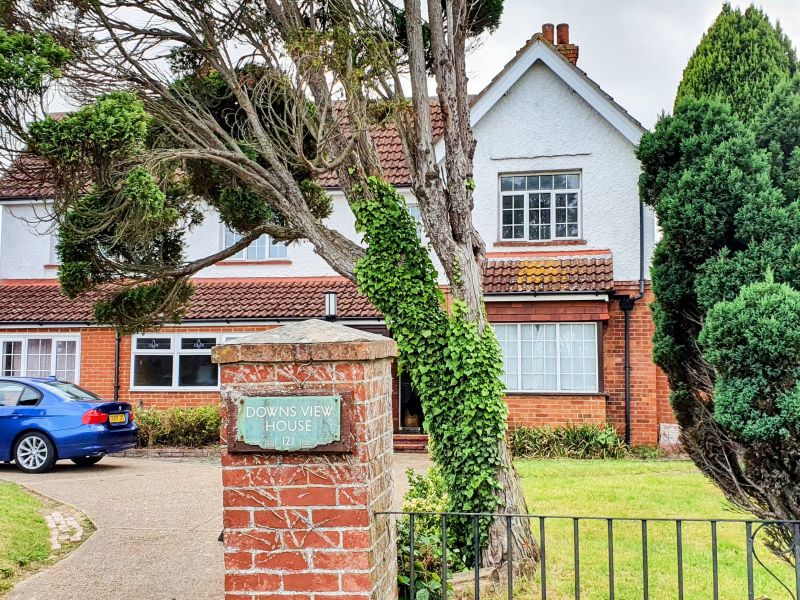 1 bed flat to rent in Wealden, 9Ne, UK BN20, £950 pcm Zoopla