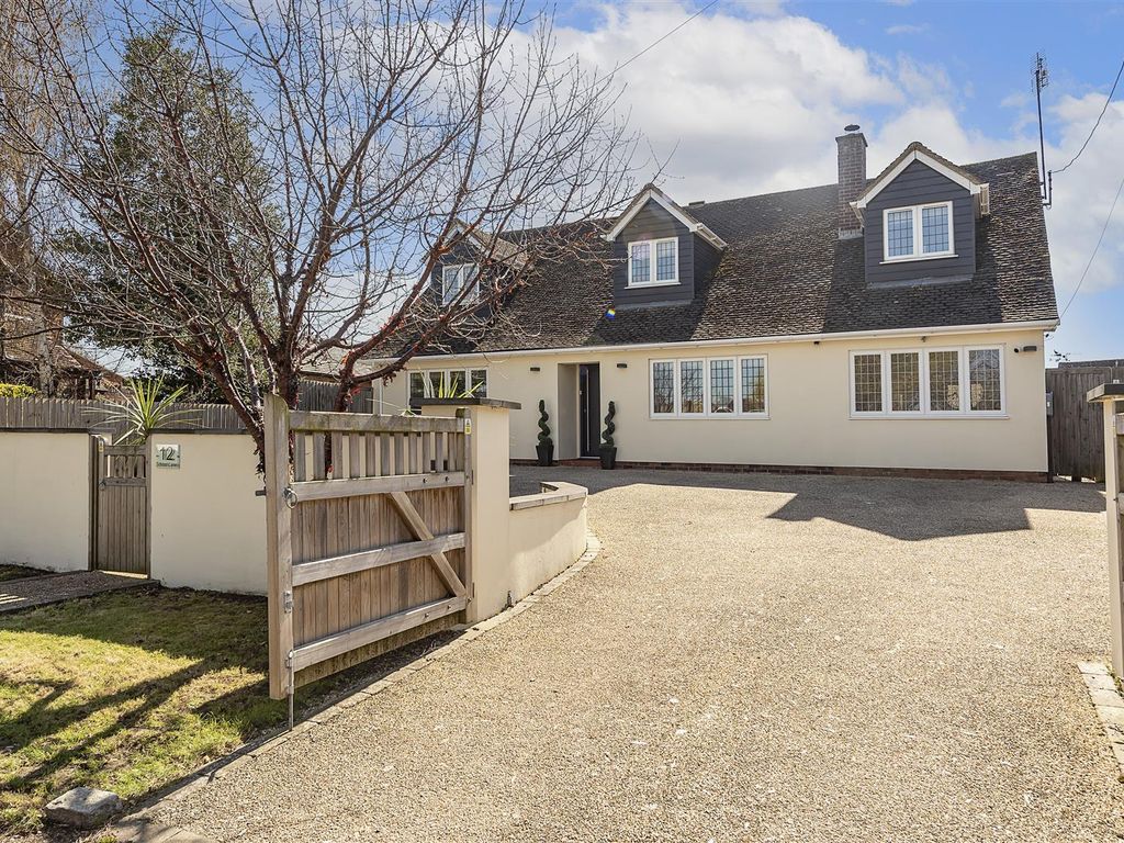 4 bed detached house for sale in School Lane, Weston Turville