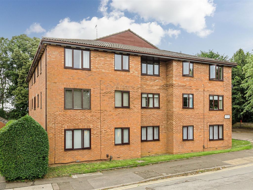 1 bed flat for sale in Park View, Castle Street, Wellingborough NN8