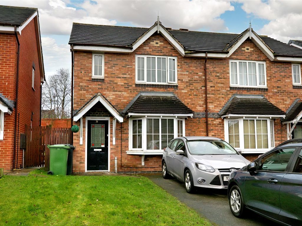 3 bed semidetached house for sale in Higham Way, Garforth, Leeds LS25