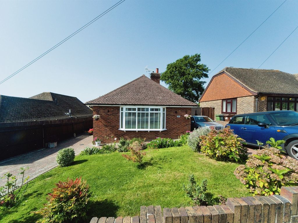 2 bed detached bungalow for sale in Broad View, BexhillOnSea TN39, £