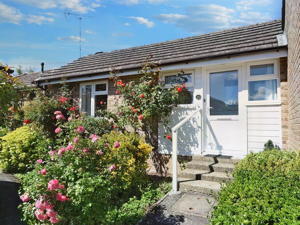 1 bed terraced bungalow for sale in Barnes Close, Sturminster Newton
