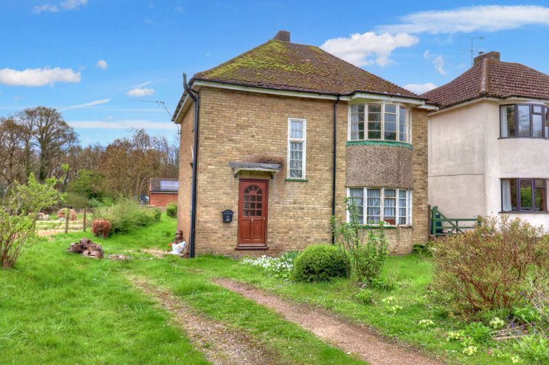 3 bed detached house for sale in Old Dashwood Hill, Studley Green, High