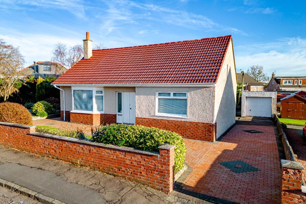 3 bed bungalow for sale in Milton Park, Coylton, South Ayrshire KA6, £