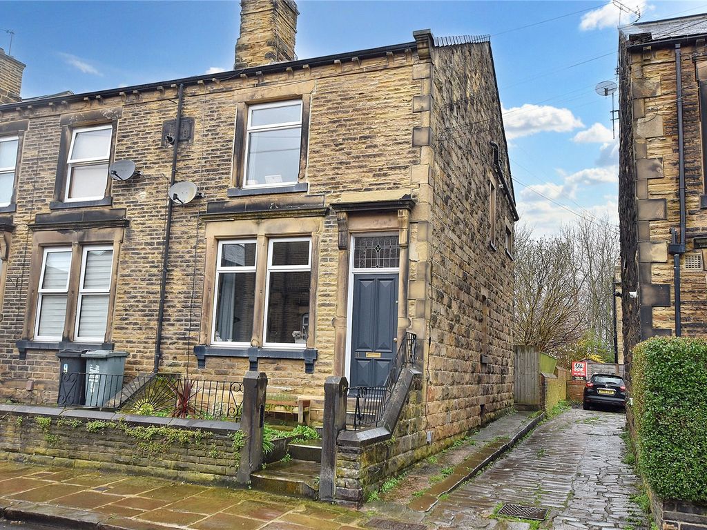 3 bed semidetached house for sale in Zoar Street, Morley, Leeds LS27