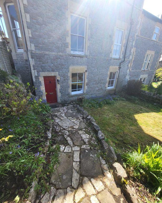 2 bed flat to rent in Grove Road, WestonSuperMare BS23 Zoopla