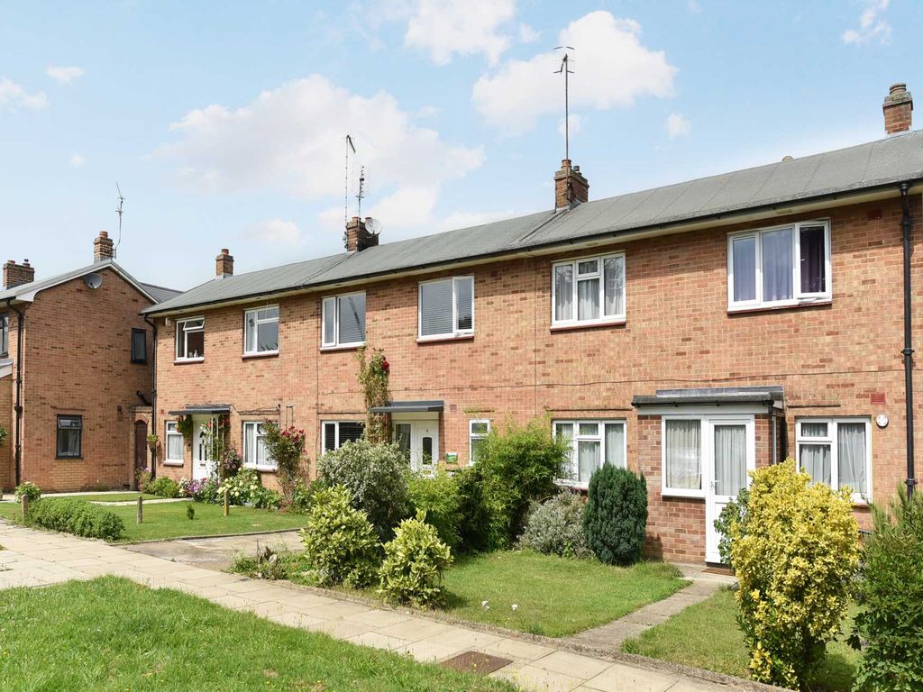 Avalon Close, Ealing W13  