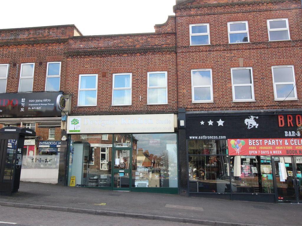 2 bed flat to rent in Central Road, Worcester Park KT4 Zoopla