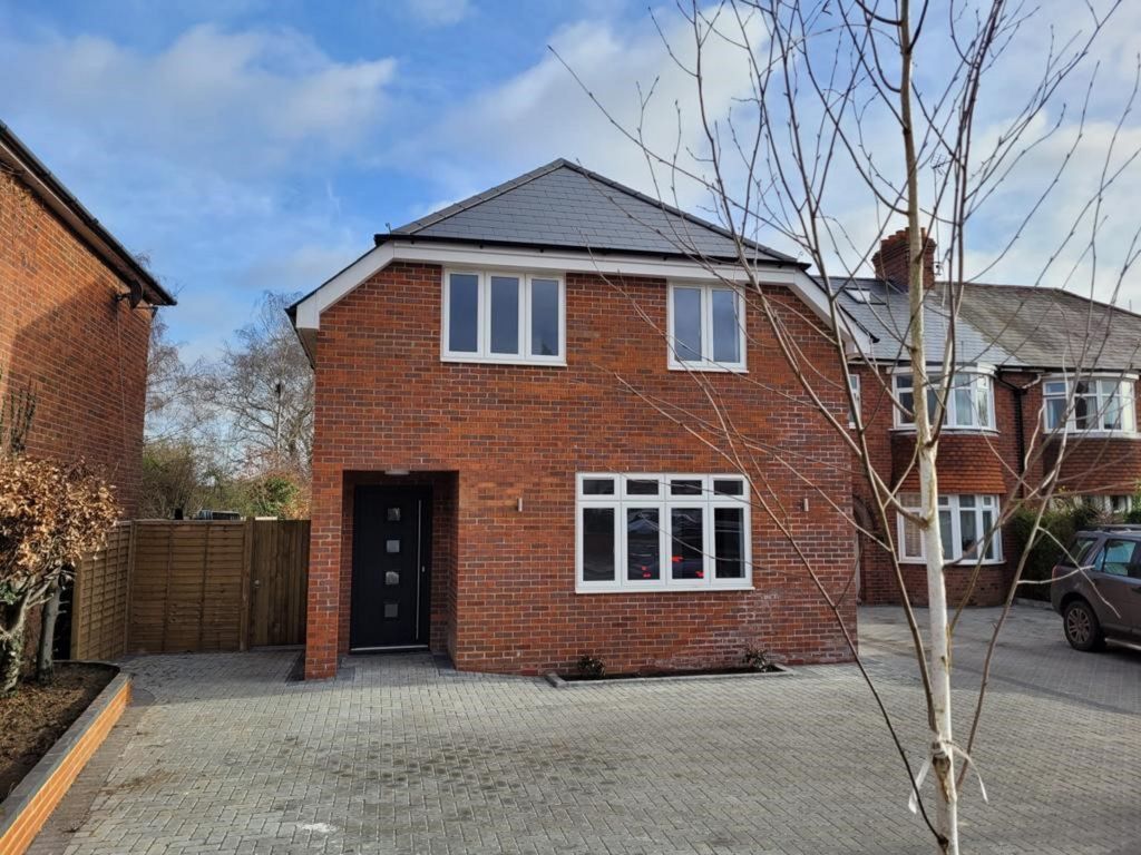 New home, 3 bed detached house for sale in Loddon Bridge Road, Woodley