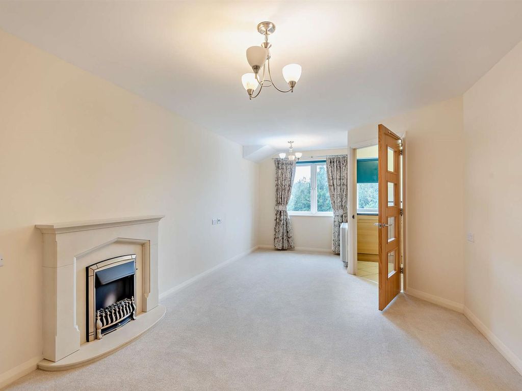 1 bed flat for sale in Speakman Court, 3 Hazel Road, Altrincham WA14, £