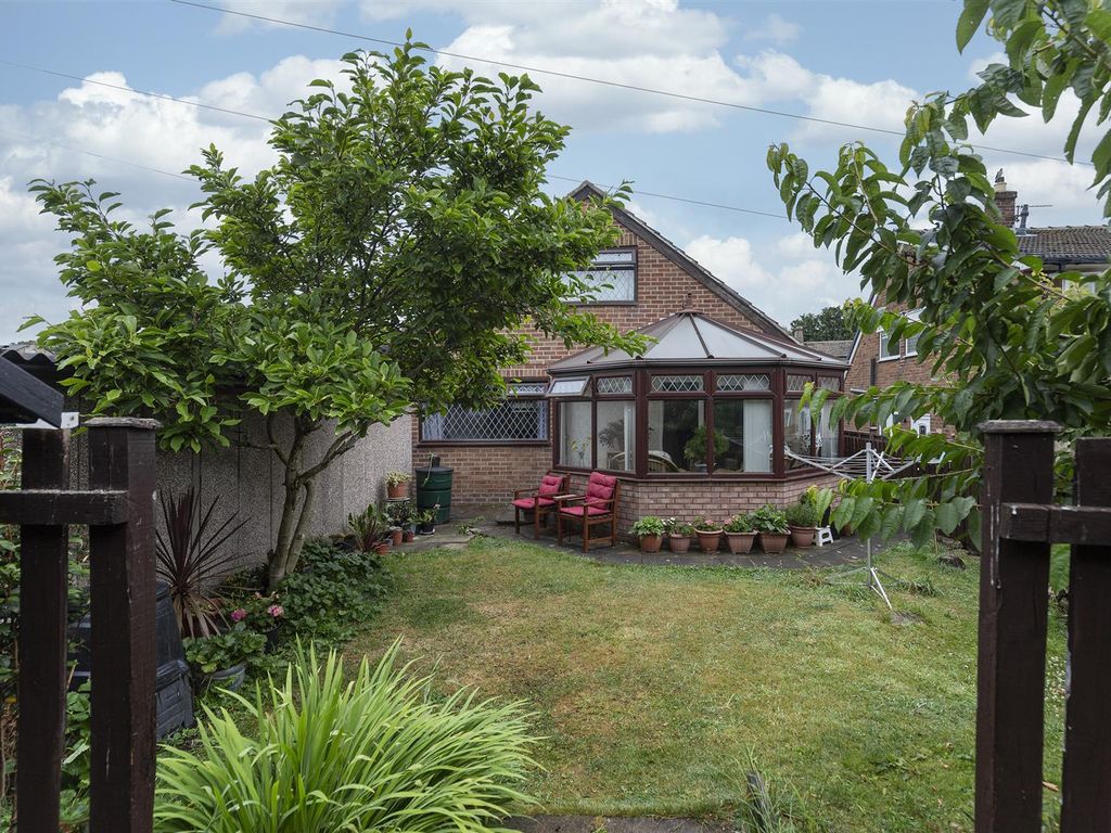 Dunsmore Drive, Salendine Nook, Huddersfield HD3