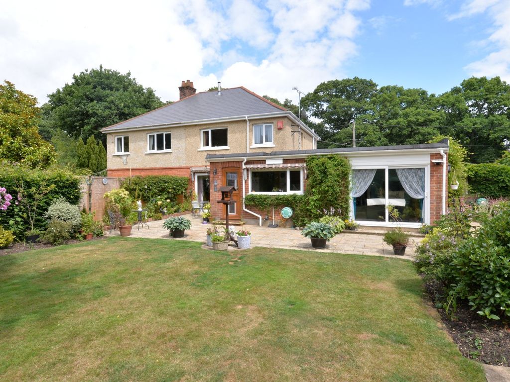3 bed semidetached house for sale in Bashley Road, New Milton