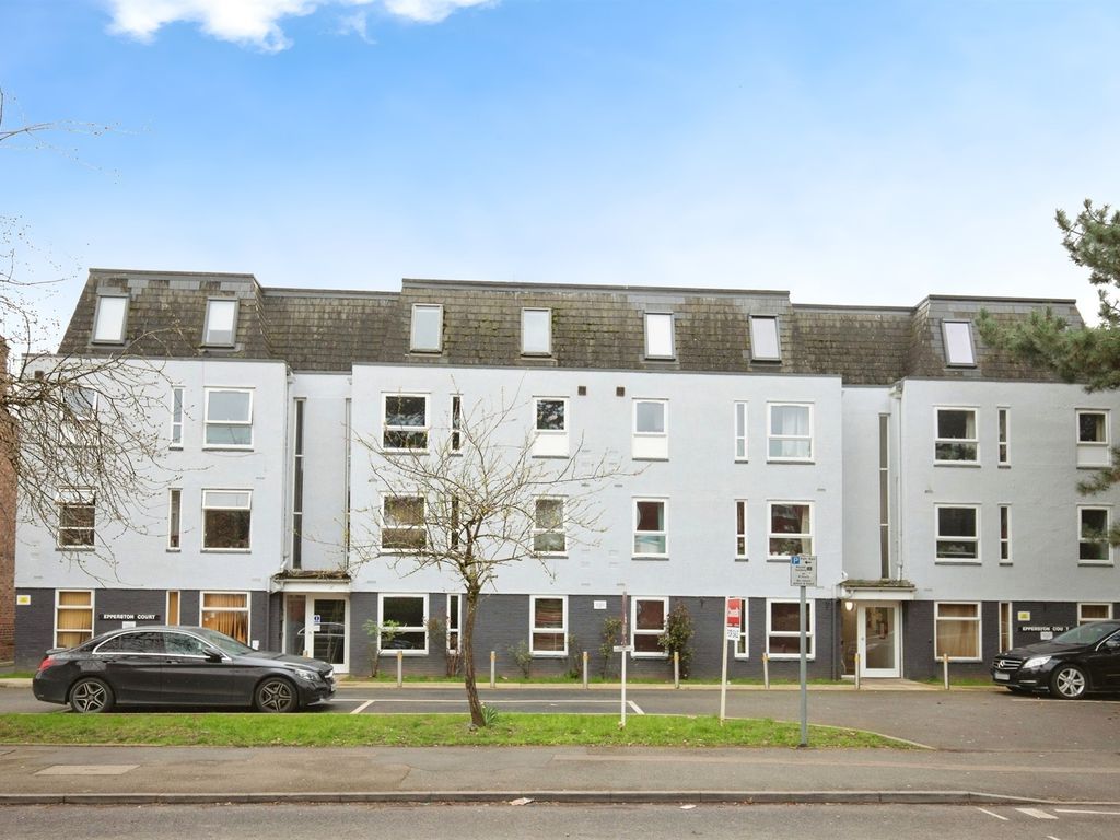 2 bed flat for sale in Avenue Road, Leamington Spa CV31, £200,000 Zoopla