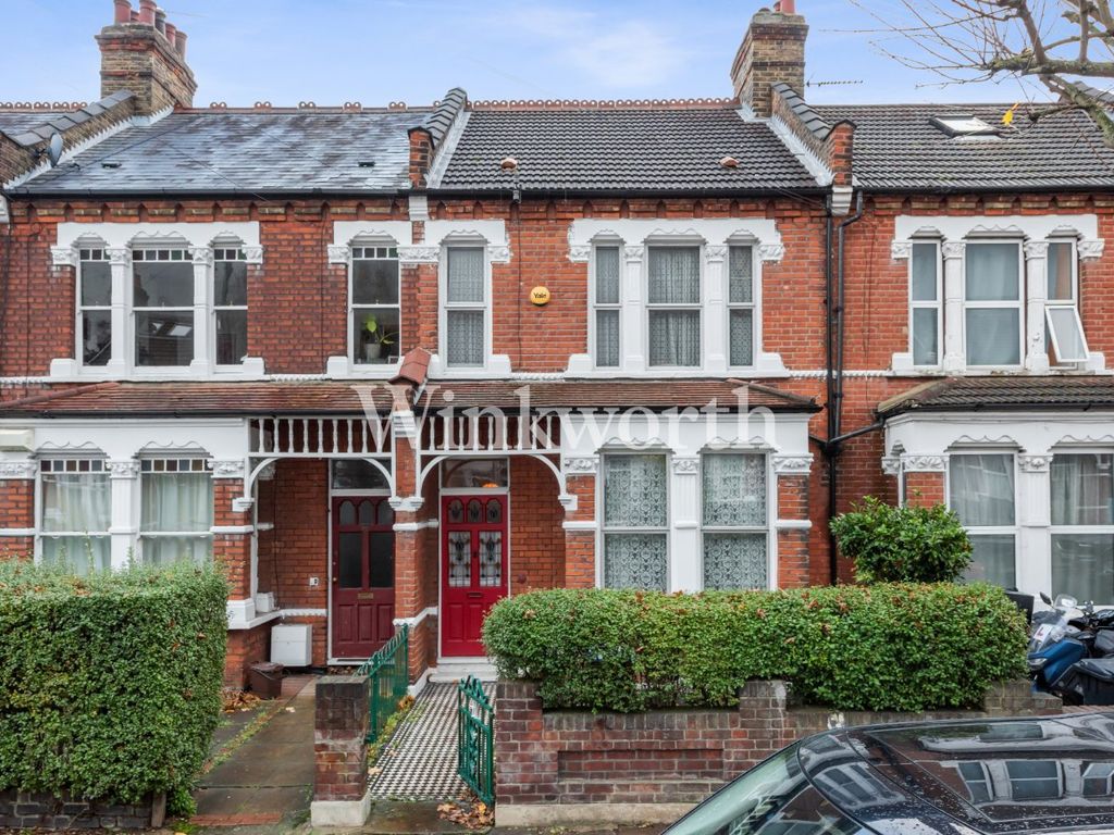4 bed terraced house for sale in Hardwicke Road, London N13 Zoopla