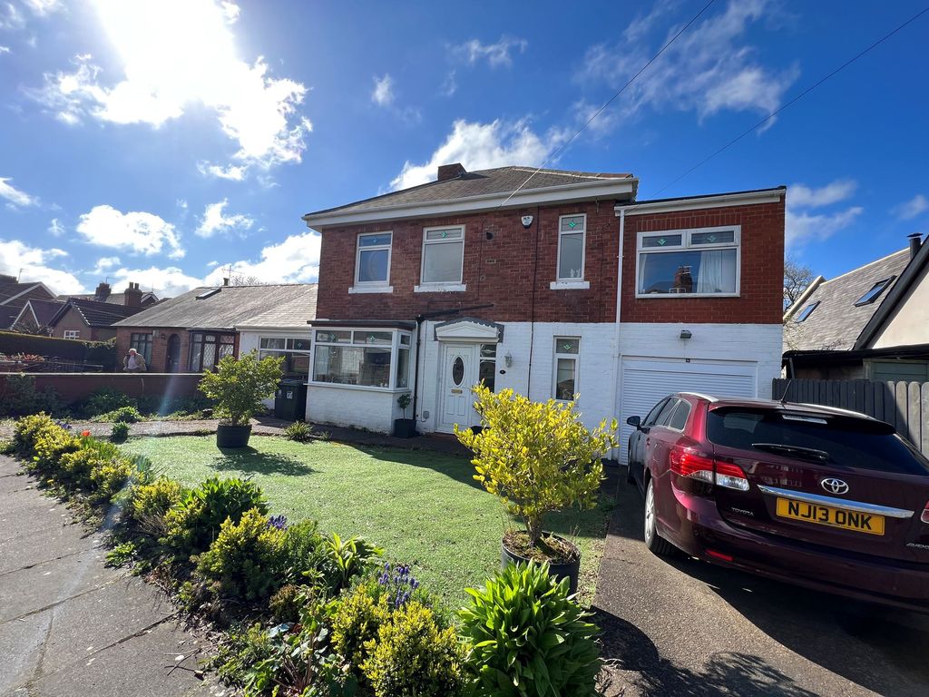 4 bed detached house for sale in Granville Drive, Forest Hall