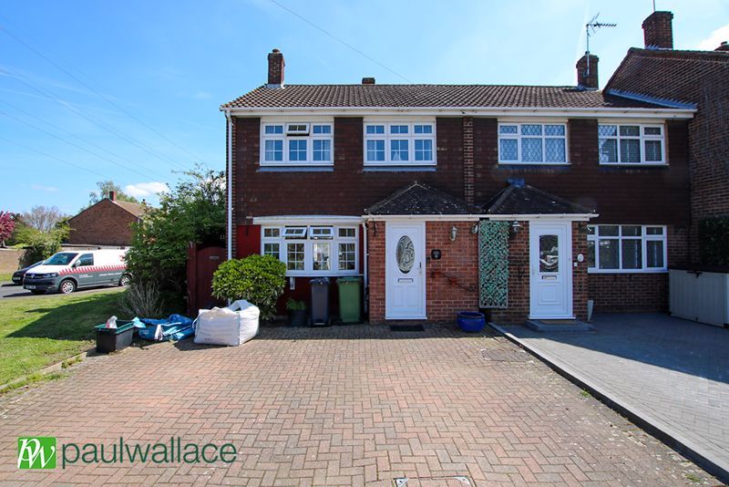 3 bed end terrace house for sale in Perrysfield Road, Cheshunt, Waltham