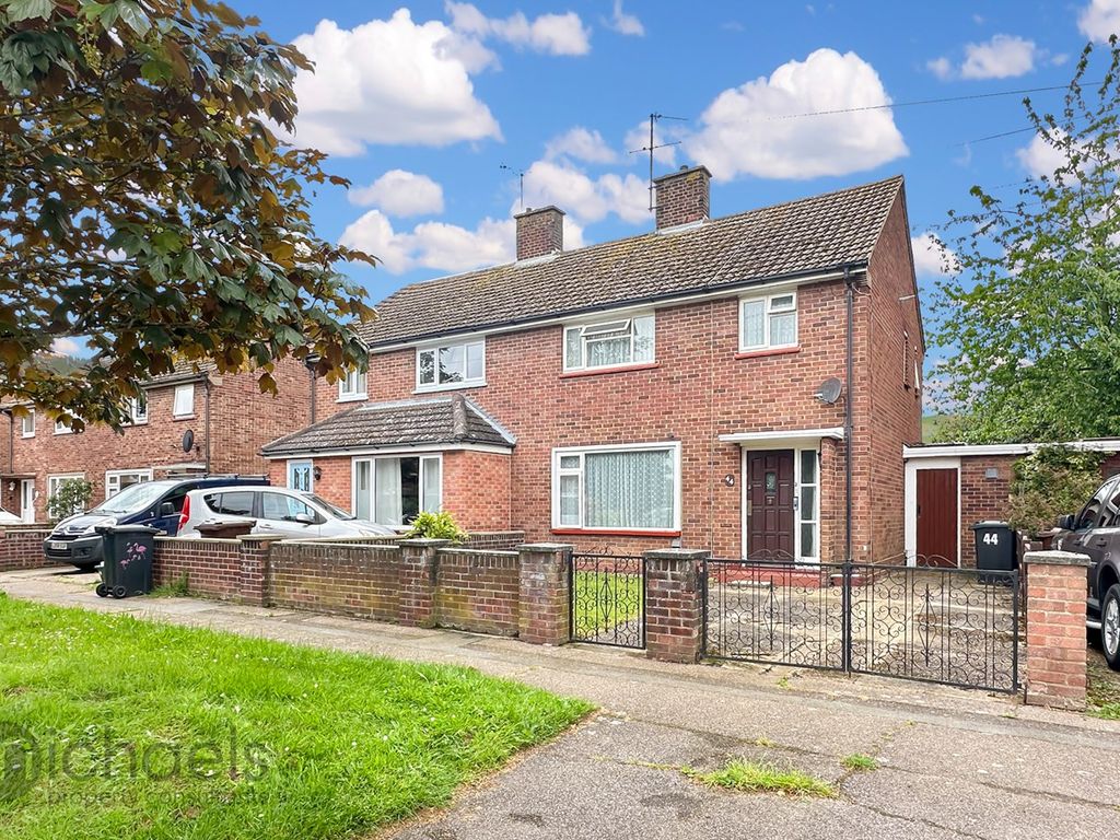 3 bed semidetached house for sale in Coronation Avenue, Colchester