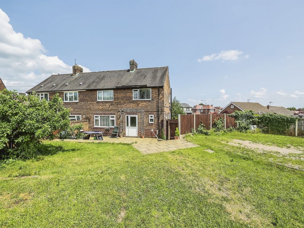 3 bed semidetached house for sale in Sedley Avenue, Nuthall