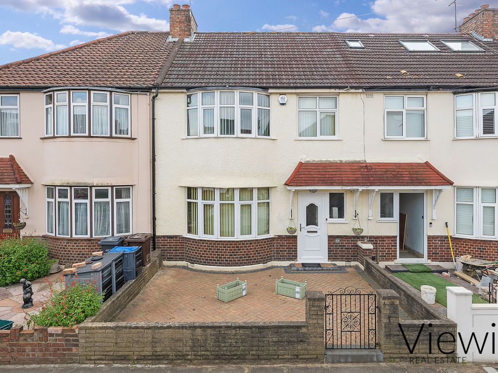 3 bed terraced house for sale in Dawlish Avenue, Earlsfield, London