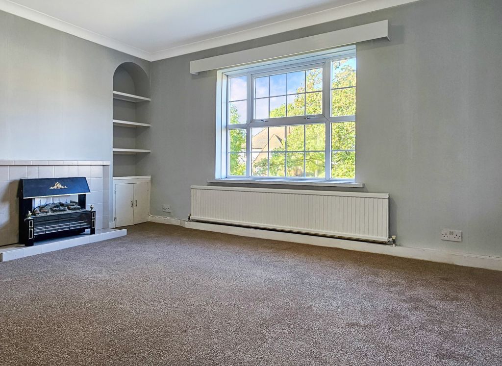 2 bed flat to rent in Wellington Road, Pinner HA5, £1,600 pcm Zoopla