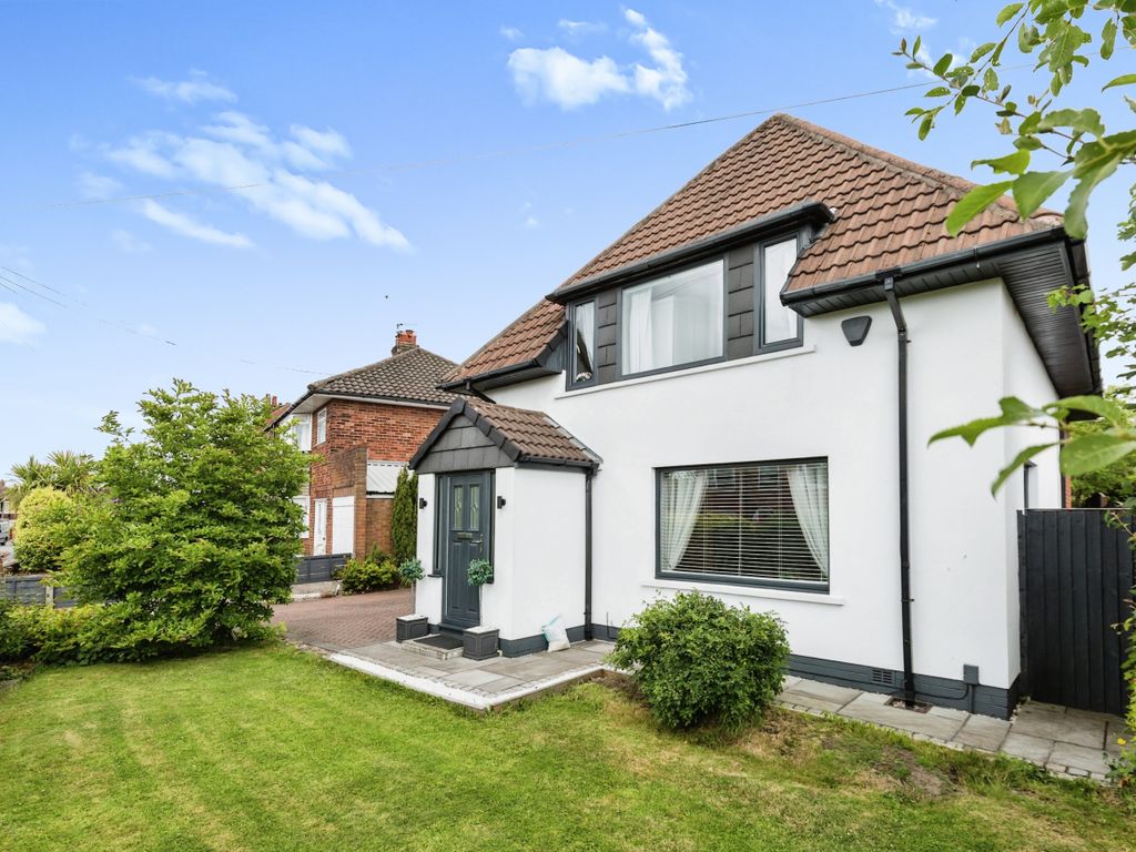 4 bed detached house for sale in Rookwood Avenue, Chorley, Lancashire