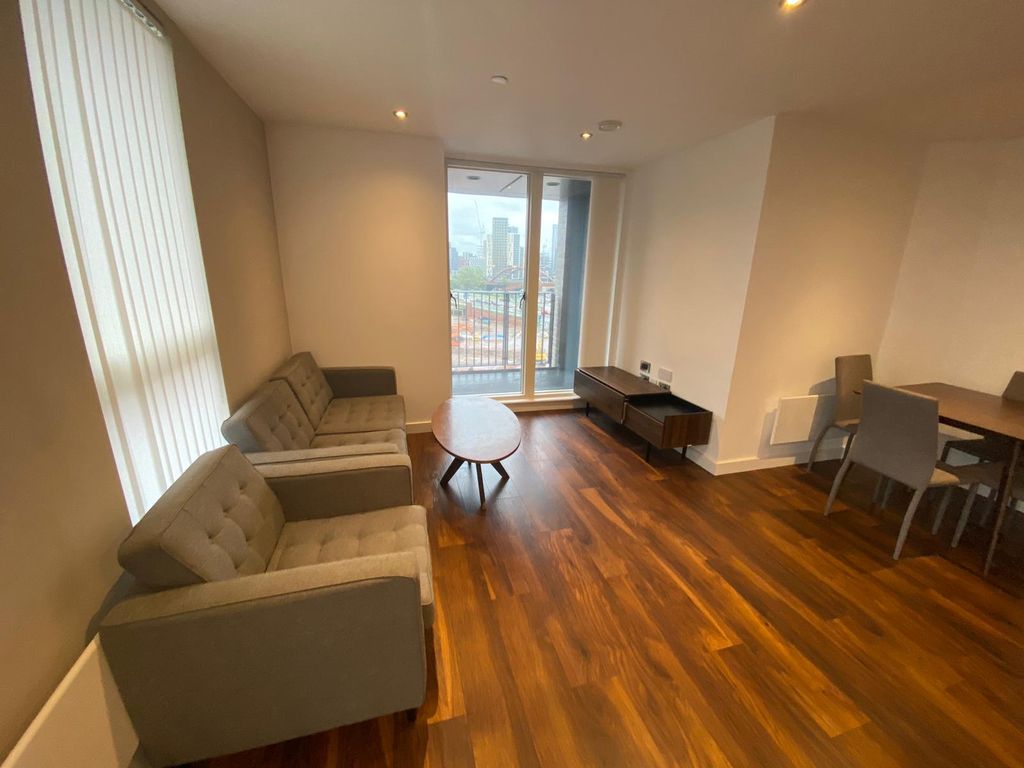 2 bed flat to rent in Regent Road, Manchester M3, £1,300 pcm Zoopla