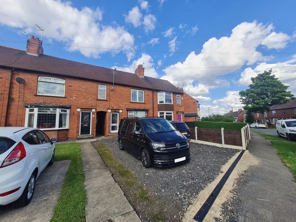 2 bed terraced house to rent in Oakwood Avenue, Wakefield WF2, £875 pcm