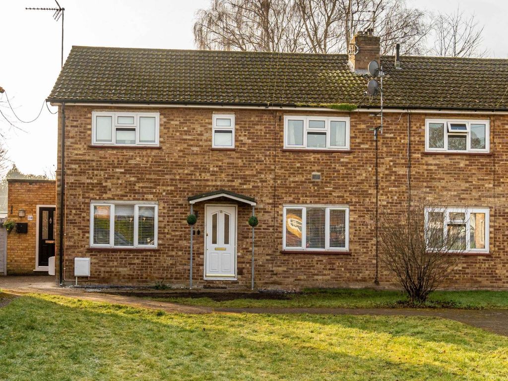 2 bed for sale in Sandygate Close, Marlow SL7, £350,000 Zoopla