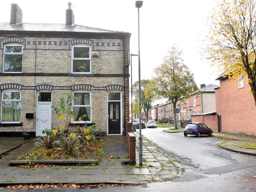2 bed terraced house for sale in Hamilton Street, Bury BL9, £130,000
