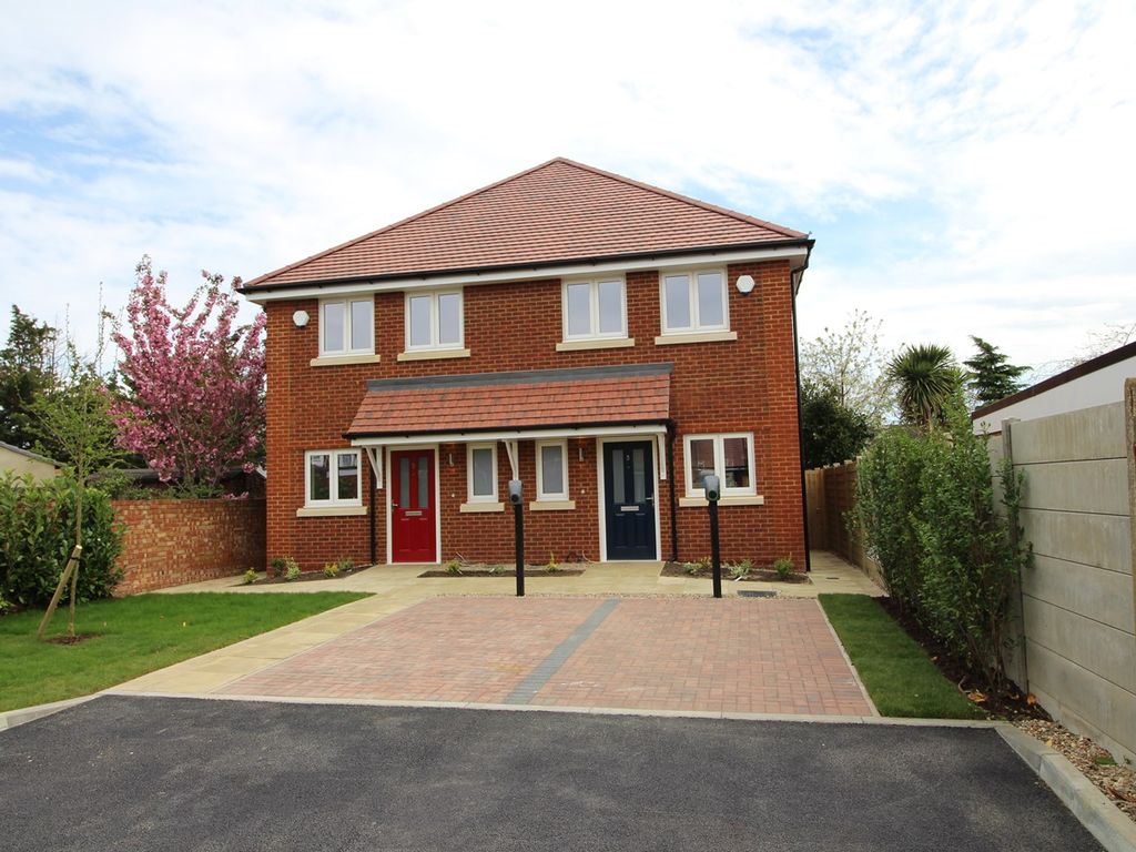 New home, 2 bed semidetached house for sale in Feltham Hill Road