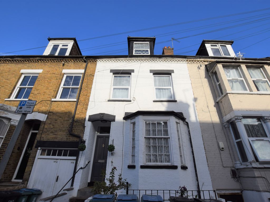 4 bed flat for sale in Gladstone Road, Watford WD17 Zoopla