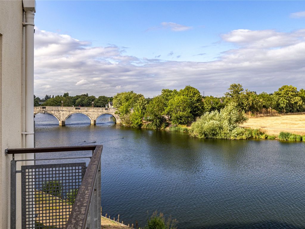 Bridge Wharf, Chertsey KT16