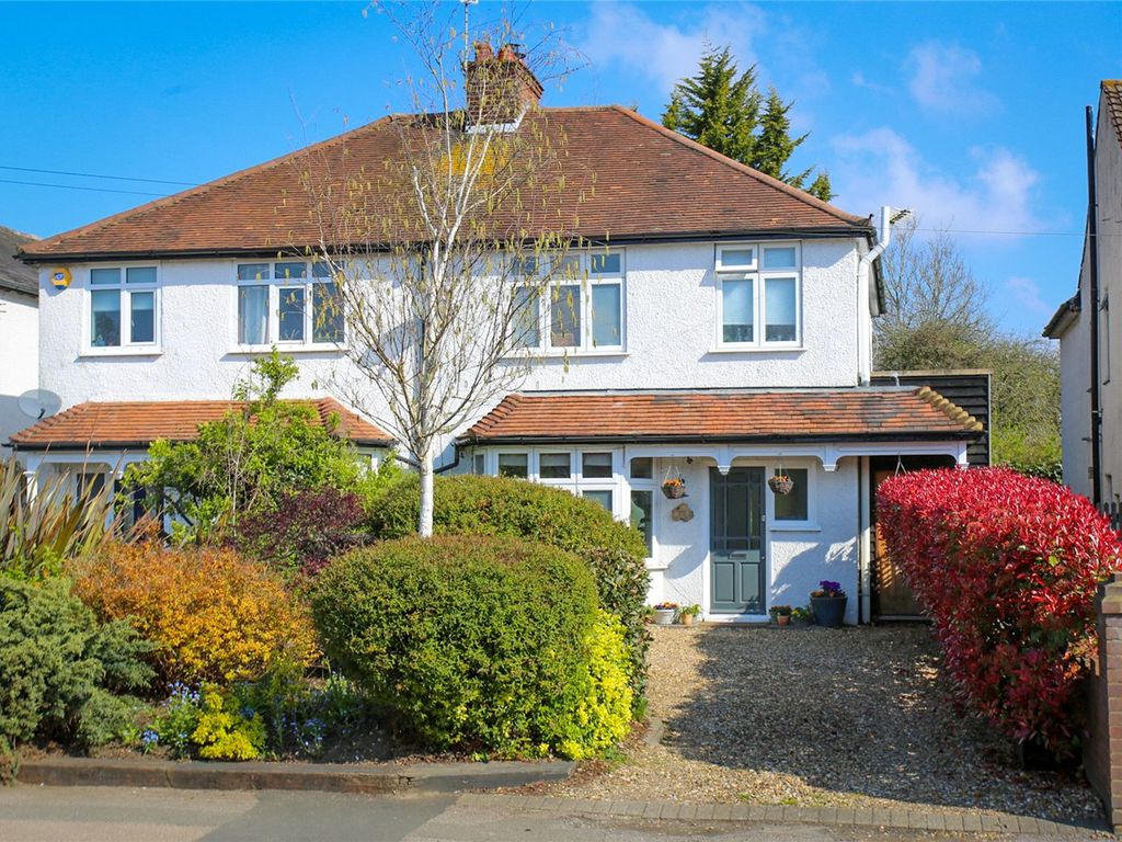 3 bed semidetached house for sale in Camp Road, St. Albans