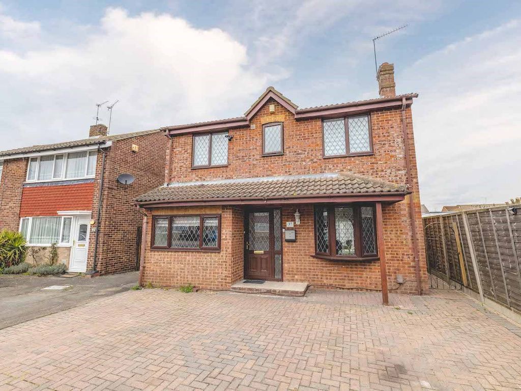 5 bed detached house for sale in Hinksey Close, Langley SL3 Zoopla