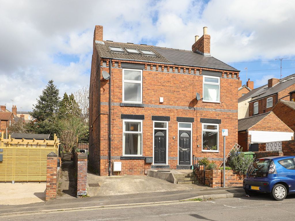 3 bed semidetached house for sale in Albion Road, Chesterfield S40
